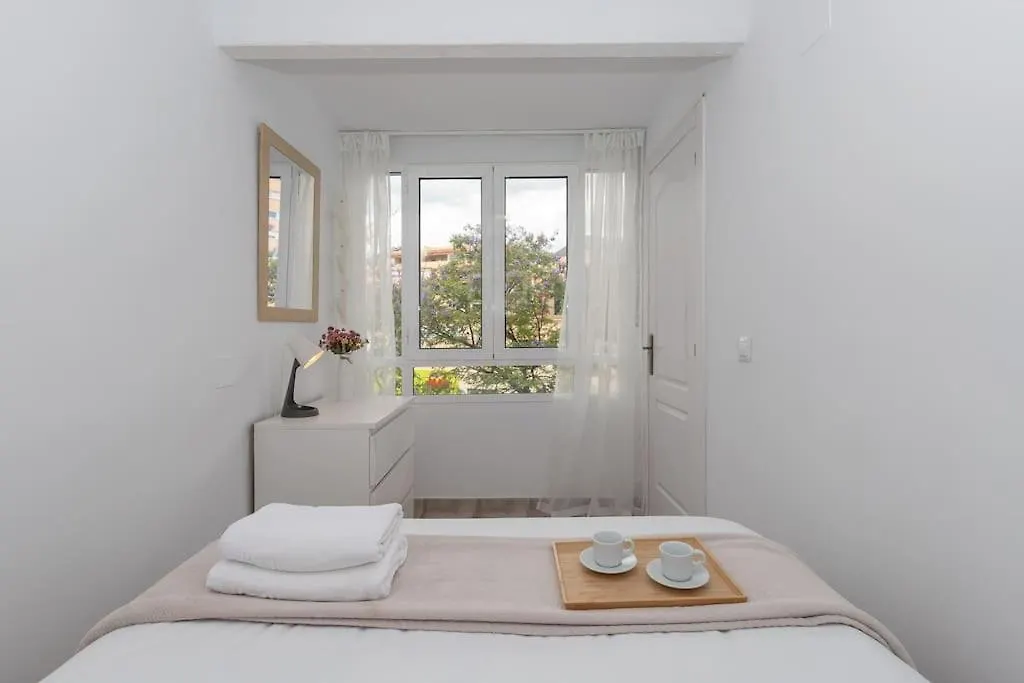 Apartamento Los Abedules 베날마데나코스타 아파트