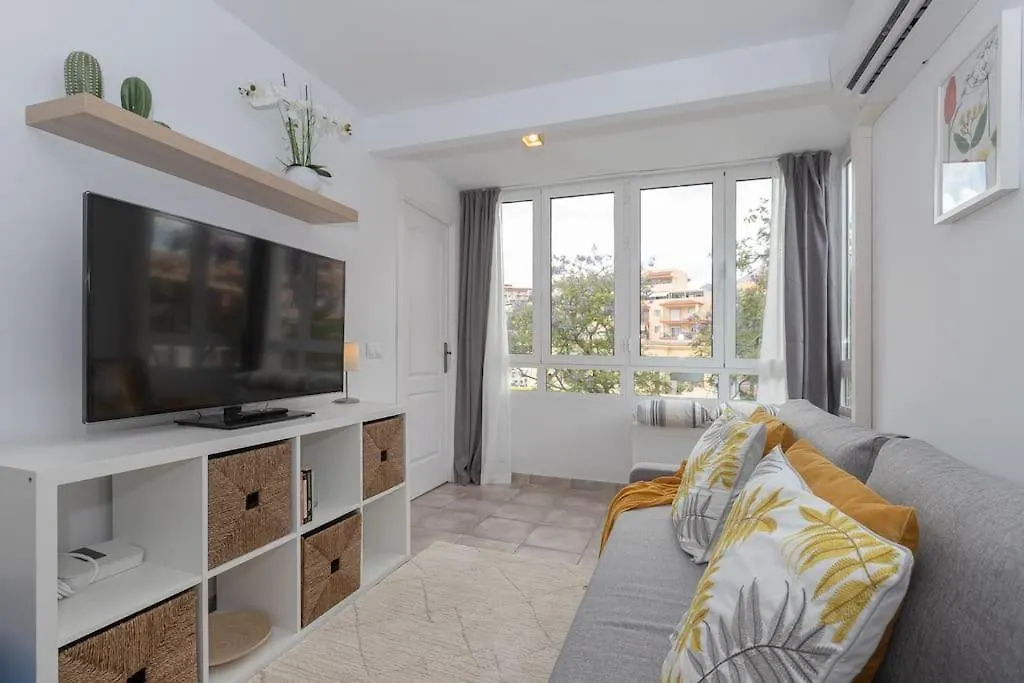 Apartamento Los Abedules 베날마데나코스타 0*,  스페인